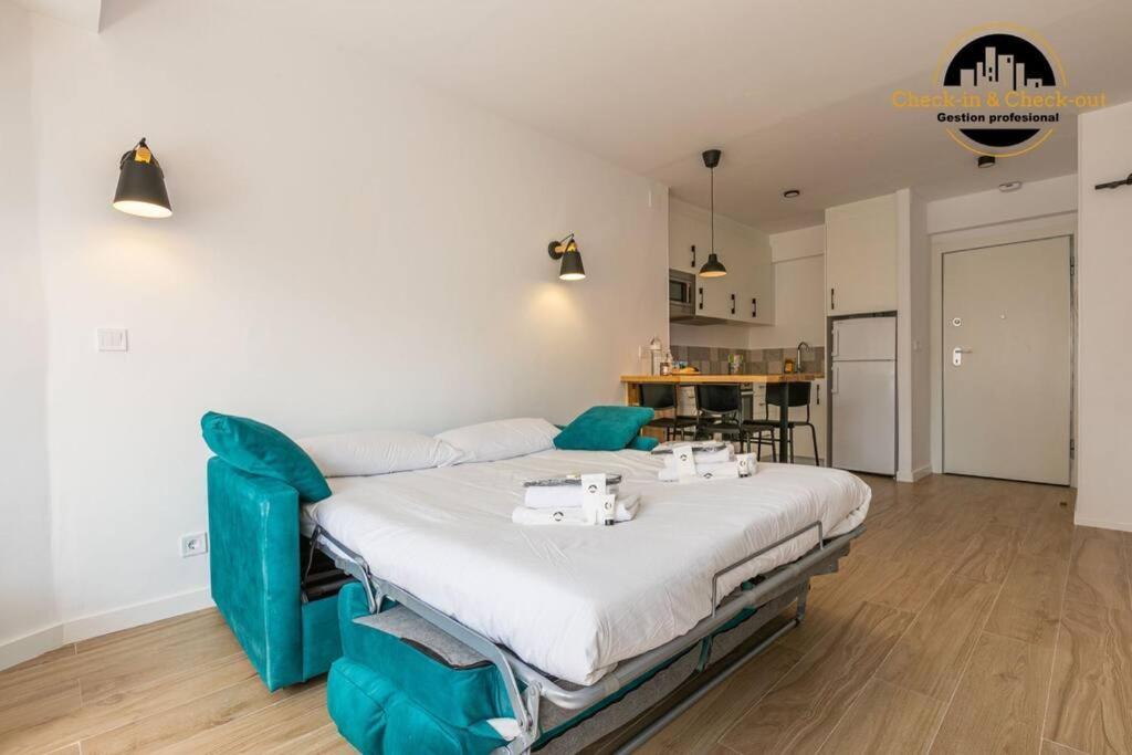 Apartamento El Solaire Centro ตอร์เรโมลิโนส ภายนอก รูปภาพ