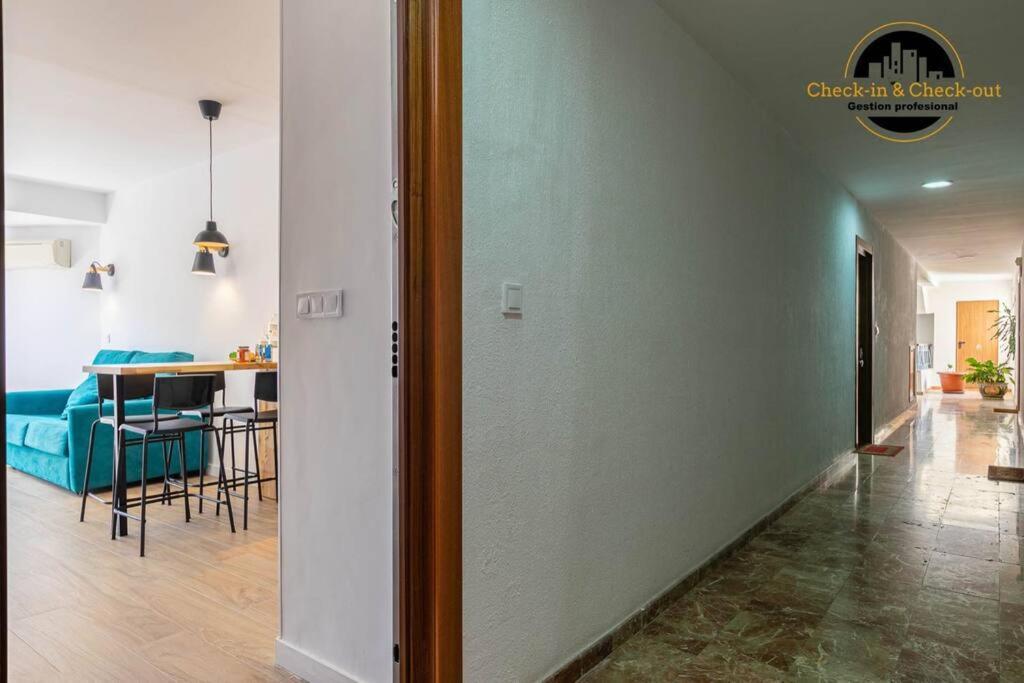 Apartamento El Solaire Centro ตอร์เรโมลิโนส ภายนอก รูปภาพ