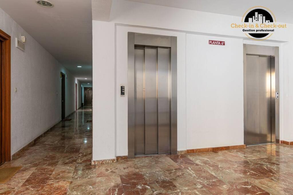 Apartamento El Solaire Centro ตอร์เรโมลิโนส ภายนอก รูปภาพ